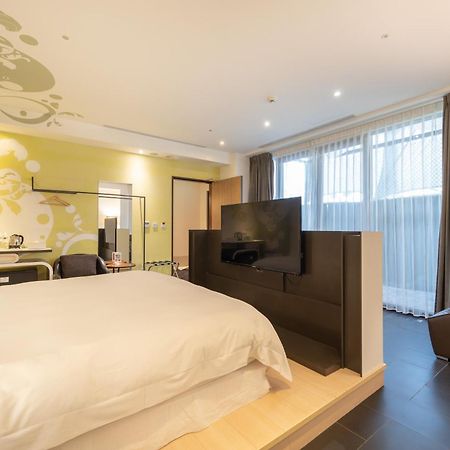 นัมเบอร์ไนน์ โฮเต็ล Hotel เจียวซี ภายนอก รูปภาพ
