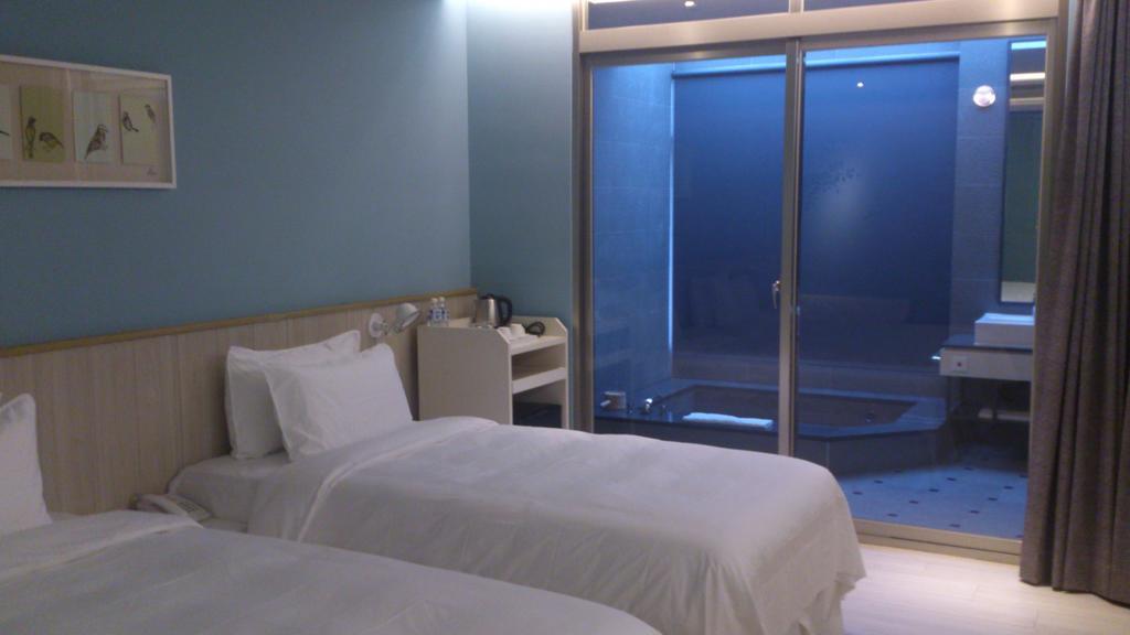 นัมเบอร์ไนน์ โฮเต็ล Hotel เจียวซี ภายนอก รูปภาพ