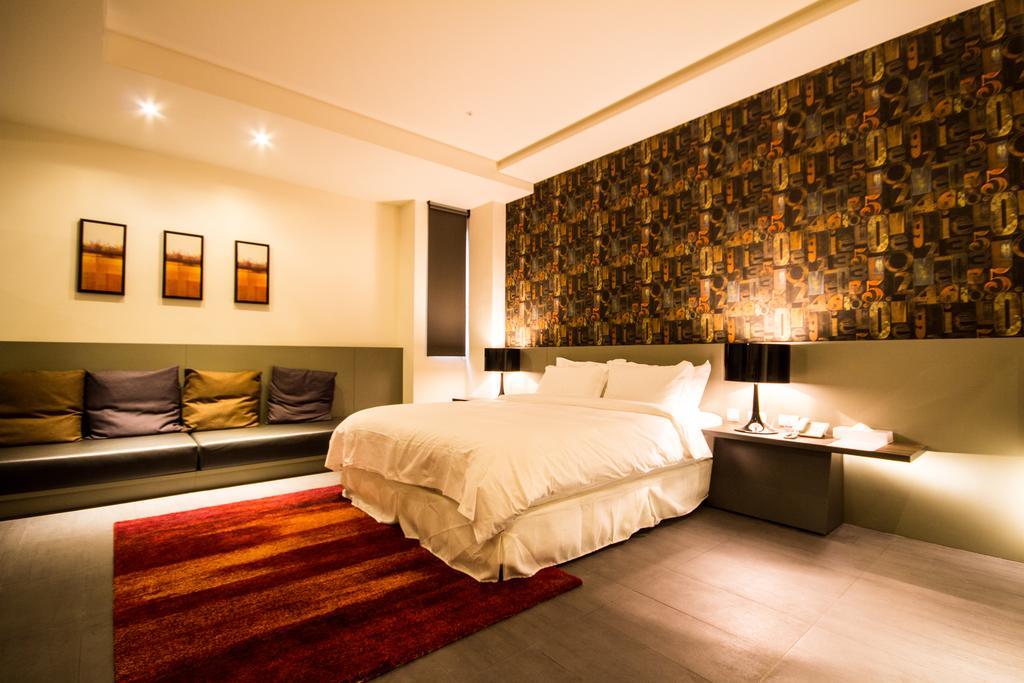 นัมเบอร์ไนน์ โฮเต็ล Hotel เจียวซี ภายนอก รูปภาพ