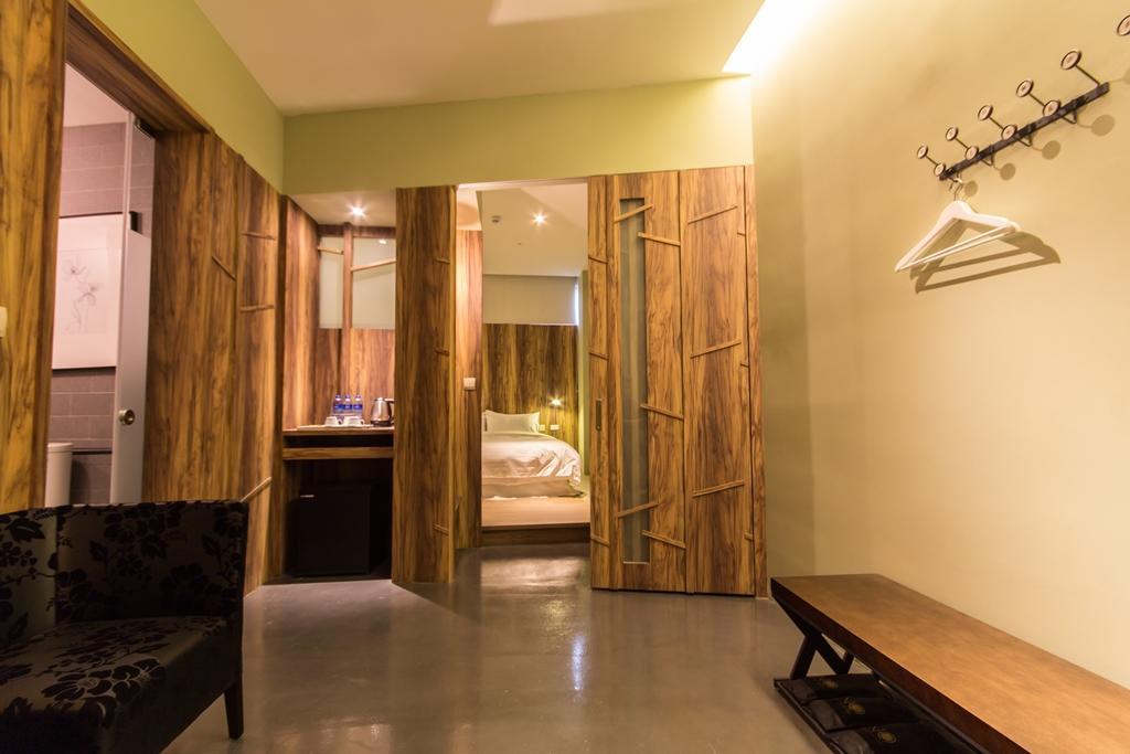 นัมเบอร์ไนน์ โฮเต็ล Hotel เจียวซี ภายนอก รูปภาพ