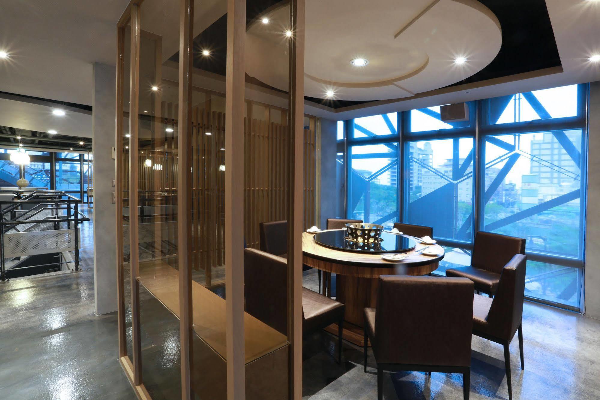 นัมเบอร์ไนน์ โฮเต็ล Hotel เจียวซี ภายนอก รูปภาพ